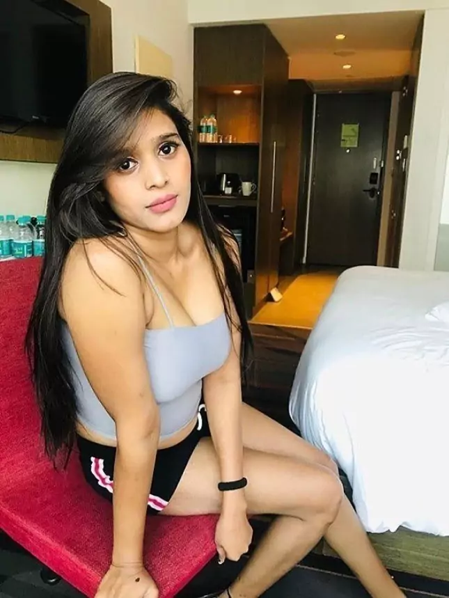 कॉल गर्ल्स सर्विस  टिटिलागढ़